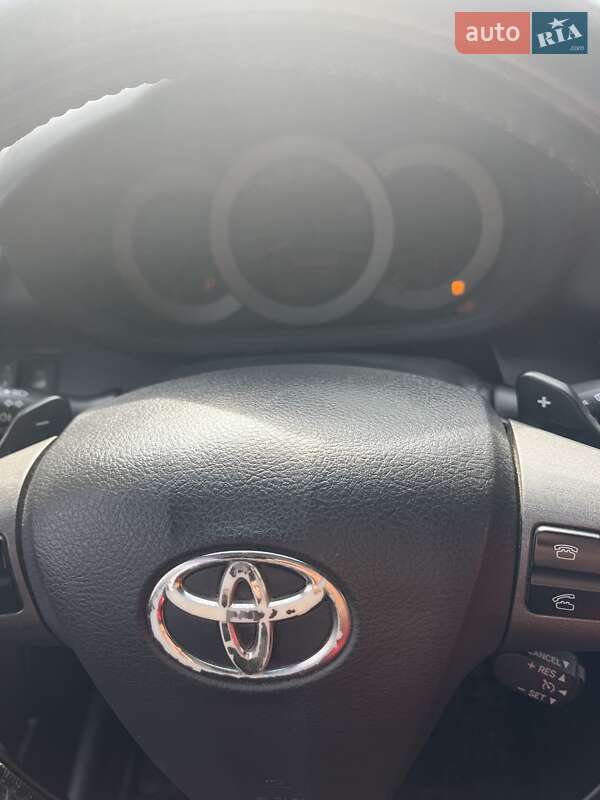 Внедорожник / Кроссовер Toyota RAV4 2011 в Богородчанах