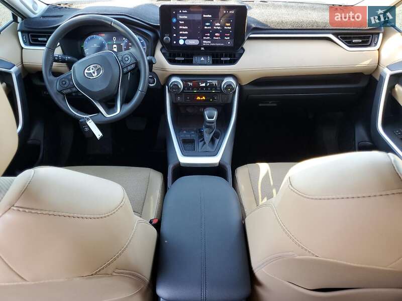 Внедорожник / Кроссовер Toyota RAV4 2023 в Днепре фото 8 Внедорожник / Кроссовер Toyota RAV4 2023 в Днепре