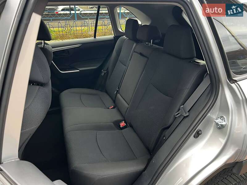 Внедорожник / Кроссовер Toyota RAV4 2021 в Киеве фото 13 Внедорожник / Кроссовер Toyota RAV4 2021 в Киеве