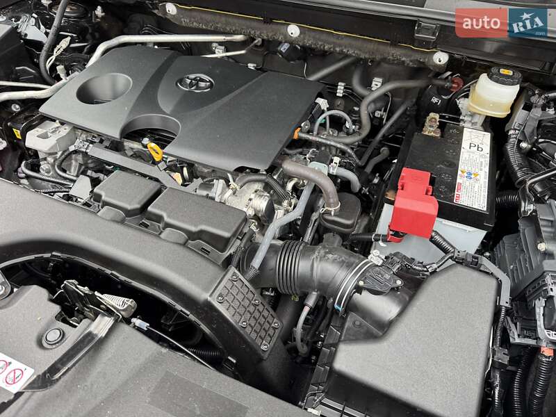 Позашляховик / Кросовер Toyota RAV4 2020 в Києві