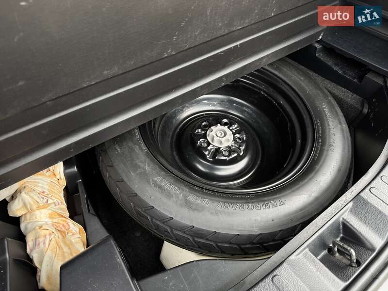 Внедорожник / Кроссовер Toyota RAV4 2016 в Одессе фото 45 Внедорожник / Кроссовер Toyota RAV4 2016 в Одессе