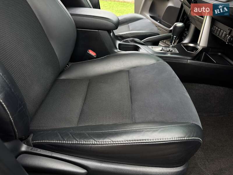 Внедорожник / Кроссовер Toyota RAV4 2016 в Одессе фото 54 Внедорожник / Кроссовер Toyota RAV4 2016 в Одессе