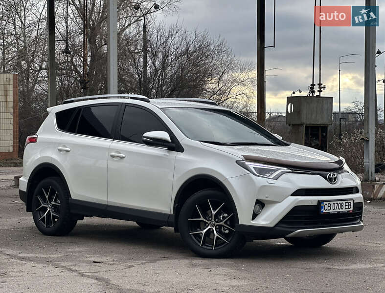 Внедорожник / Кроссовер Toyota RAV4 2016 в Киеве