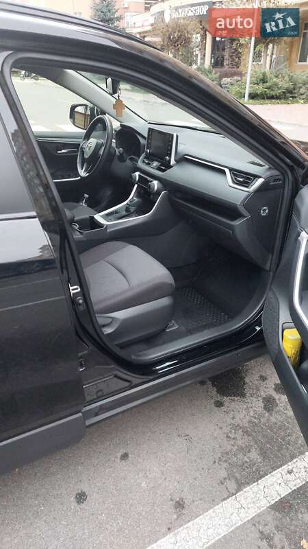 Внедорожник / Кроссовер Toyota RAV4 2022 в Киеве