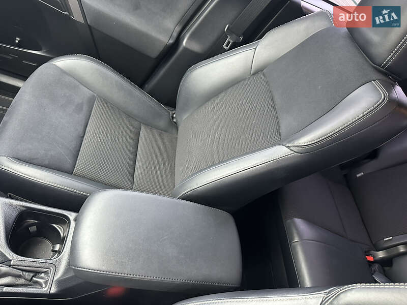 Внедорожник / Кроссовер Toyota RAV4 2016 в Киеве фото 20 Внедорожник / Кроссовер Toyota RAV4 2016 в Киеве