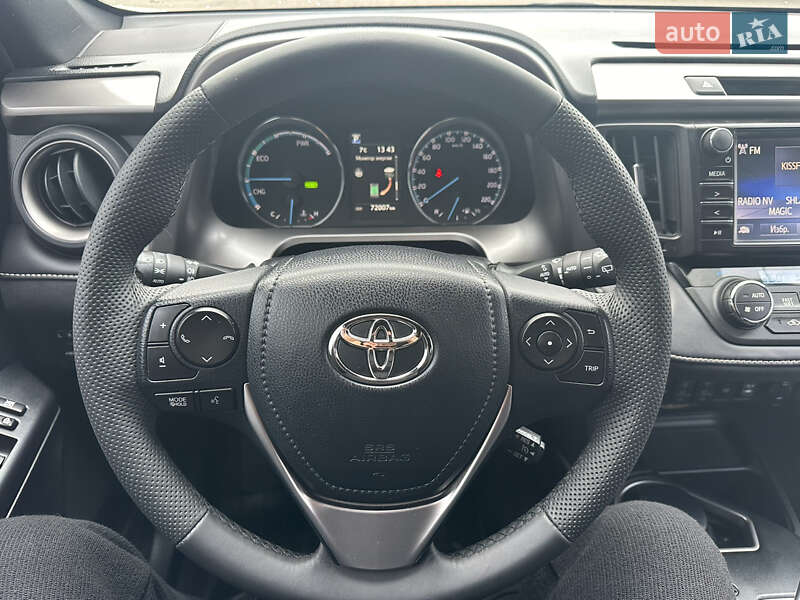 Внедорожник / Кроссовер Toyota RAV4 2016 в Киеве фото 44 Внедорожник / Кроссовер Toyota RAV4 2016 в Киеве