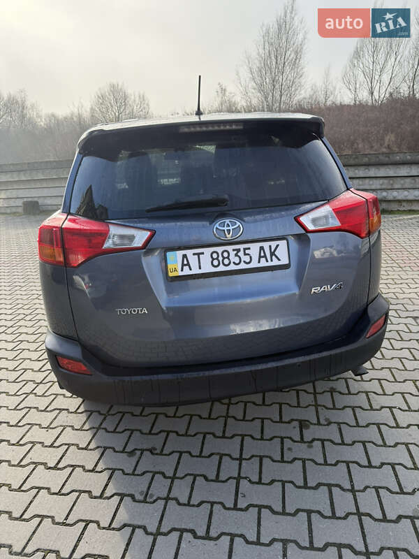 Внедорожник / Кроссовер Toyota RAV4 2014 в Ивано-Франковске фото 7 Внедорожник / Кроссовер Toyota RAV4 2014 в Ивано-Франковске