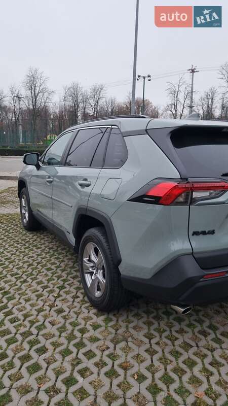 Внедорожник / Кроссовер Toyota RAV4 2022 в Харькове фото 5 Внедорожник / Кроссовер Toyota RAV4 2022 в Харькове