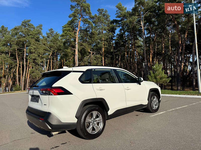 Внедорожник / Кроссовер Toyota RAV4 2022 в Киеве фото 20 Внедорожник / Кроссовер Toyota RAV4 2022 в Киеве