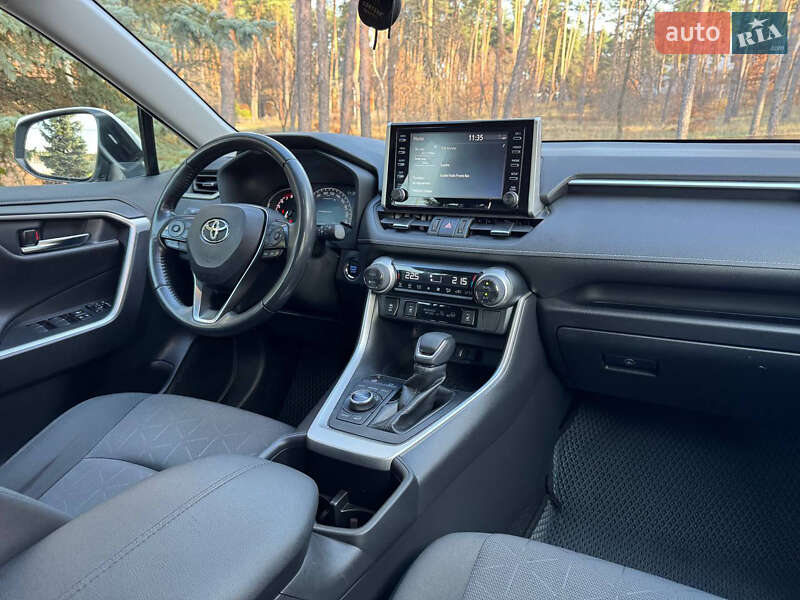 Внедорожник / Кроссовер Toyota RAV4 2022 в Киеве фото 35 Внедорожник / Кроссовер Toyota RAV4 2022 в Киеве