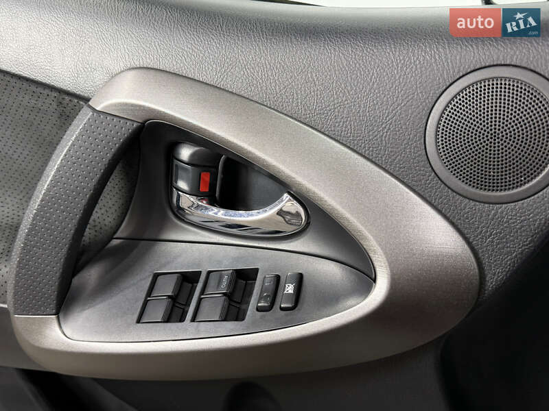 Внедорожник / Кроссовер Toyota RAV4 2010 в Одессе фото 27 Внедорожник / Кроссовер Toyota RAV4 2010 в Одессе