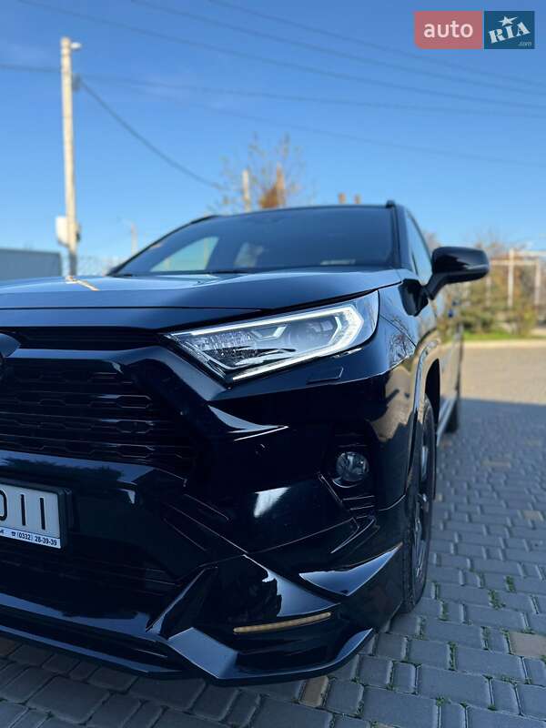 Позашляховик / Кросовер Toyota RAV4 2020 в Одесі