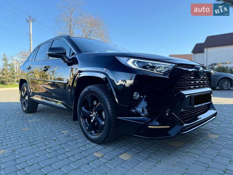 Позашляховик / Кросовер Toyota RAV4 2020 в Одесі