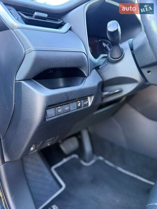 Позашляховик / Кросовер Toyota RAV4 2020 в Одесі