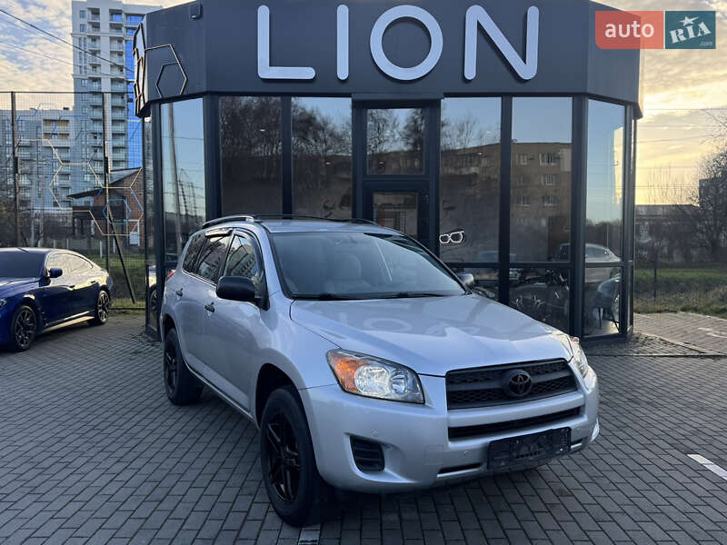 Позашляховик / Кросовер Toyota RAV4 2009 в Львові