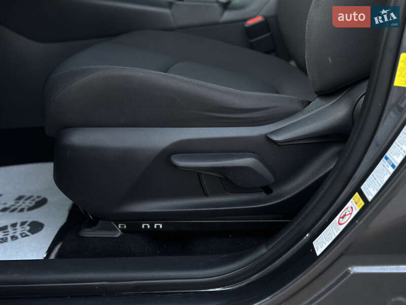 Внедорожник / Кроссовер Toyota RAV4 2019 в Шептицькому фото 27 Внедорожник / Кроссовер Toyota RAV4 2019 в Шептицькому