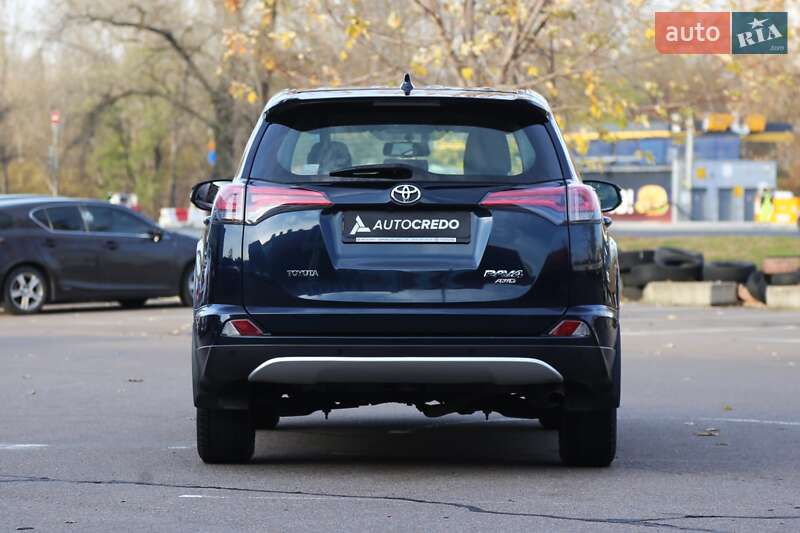 Внедорожник / Кроссовер Toyota RAV4 2017 в Киеве фото 6 Внедорожник / Кроссовер Toyota RAV4 2017 в Киеве