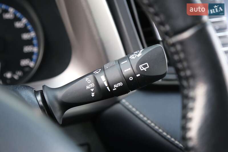 Внедорожник / Кроссовер Toyota RAV4 2017 в Киеве фото 22 Внедорожник / Кроссовер Toyota RAV4 2017 в Киеве