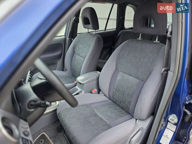 Внедорожник / Кроссовер Toyota RAV4 2003 в Бердичеве фото 19 Внедорожник / Кроссовер Toyota RAV4 2003 в Бердичеве