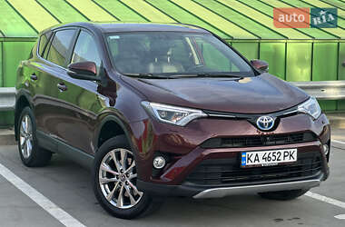 Позашляховик / Кросовер Toyota RAV4 2017 в Києві