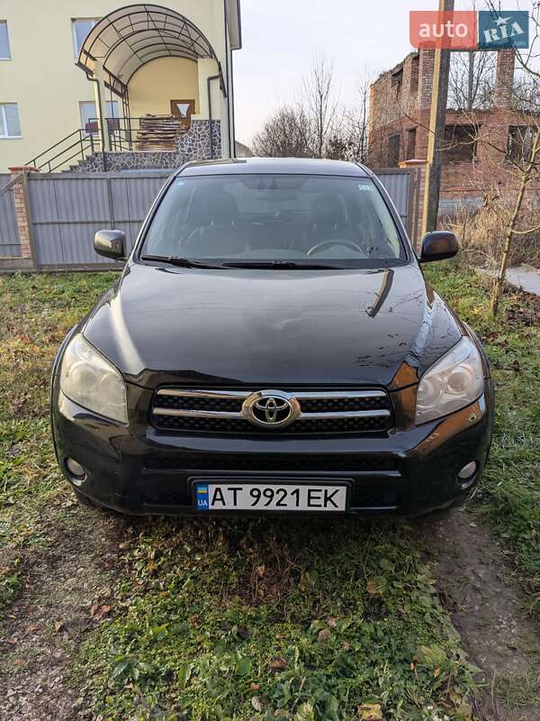 Внедорожник / Кроссовер Toyota RAV4 2007 в Богородчанах