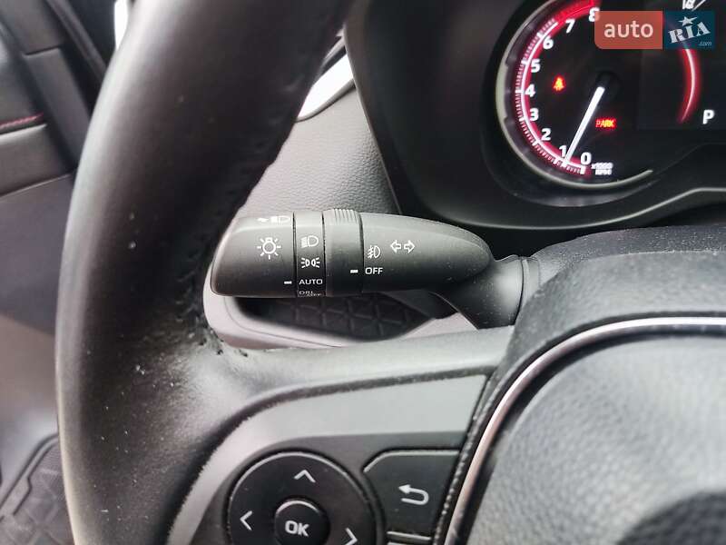 Внедорожник / Кроссовер Toyota RAV4 2019 в Киеве