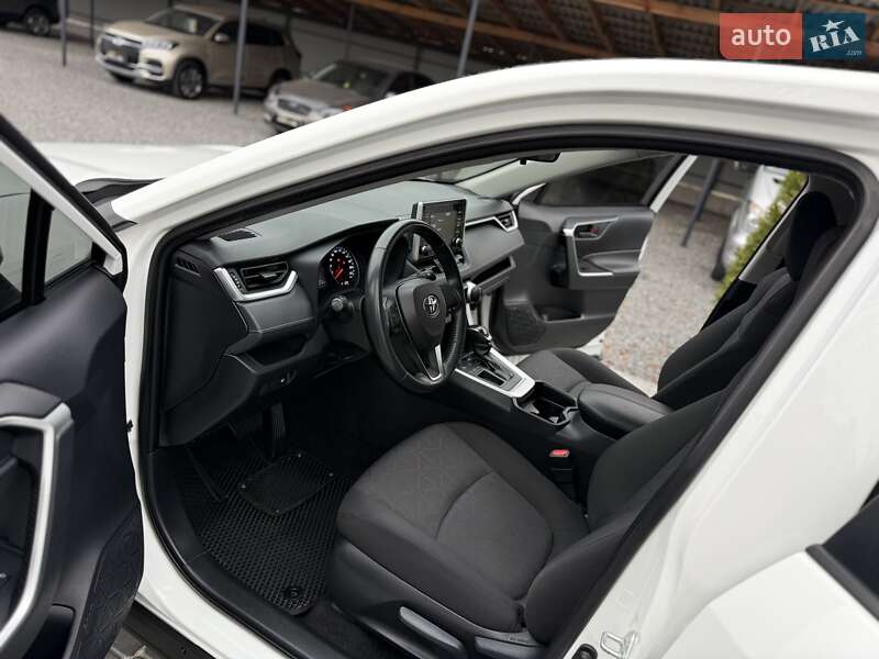 Внедорожник / Кроссовер Toyota RAV4 2020 в Виннице фото 32 Внедорожник / Кроссовер Toyota RAV4 2020 в Виннице