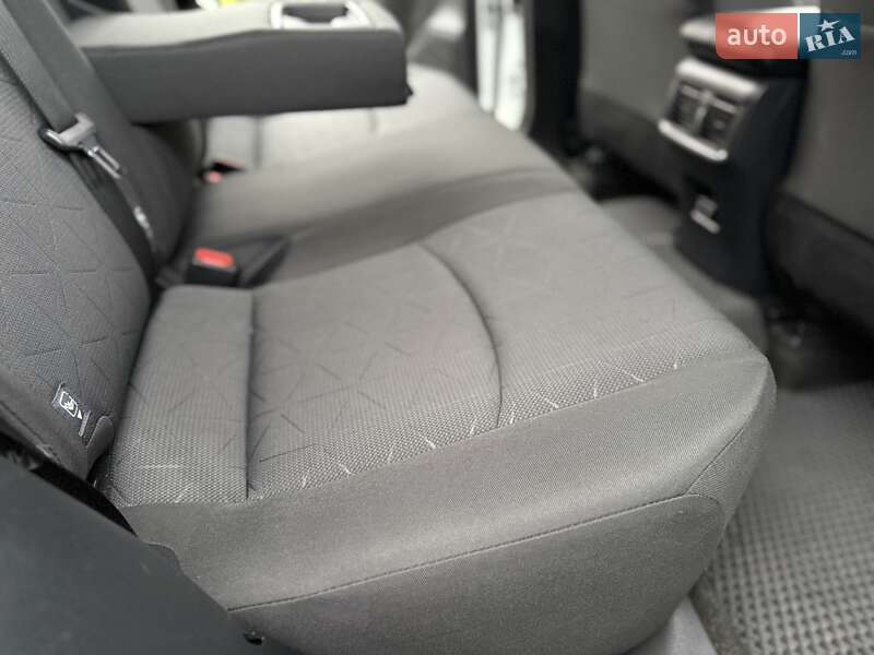 Внедорожник / Кроссовер Toyota RAV4 2020 в Виннице фото 39 Внедорожник / Кроссовер Toyota RAV4 2020 в Виннице