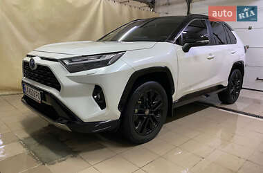 Внедорожник / Кроссовер Toyota RAV4 2024 в Киеве
