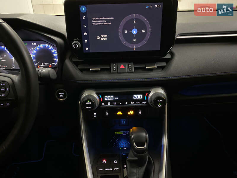 Внедорожник / Кроссовер Toyota RAV4 2024 в Киеве