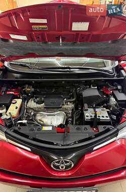 Внедорожник / Кроссовер Toyota RAV4 2016 в Харькове