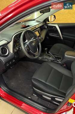 Внедорожник / Кроссовер Toyota RAV4 2016 в Харькове