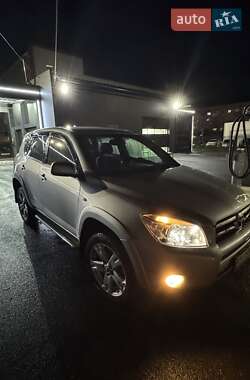 Внедорожник / Кроссовер Toyota RAV4 2007 в Коростене