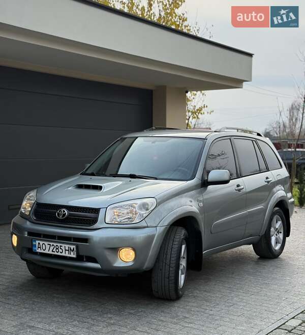 Позашляховик / Кросовер Toyota RAV4 2004 в Ужгороді фото Позашляховик / Кросовер Toyota RAV4 2004 в Ужгороді