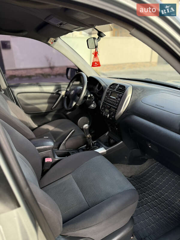 Позашляховик / Кросовер Toyota RAV4 2004 в Ужгороді фото 16 Позашляховик / Кросовер Toyota RAV4 2004 в Ужгороді