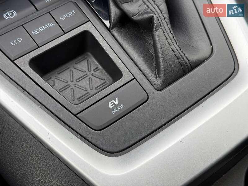 Внедорожник / Кроссовер Toyota RAV4 2020 в Кривом Роге фото 62 Внедорожник / Кроссовер Toyota RAV4 2020 в Кривом Роге