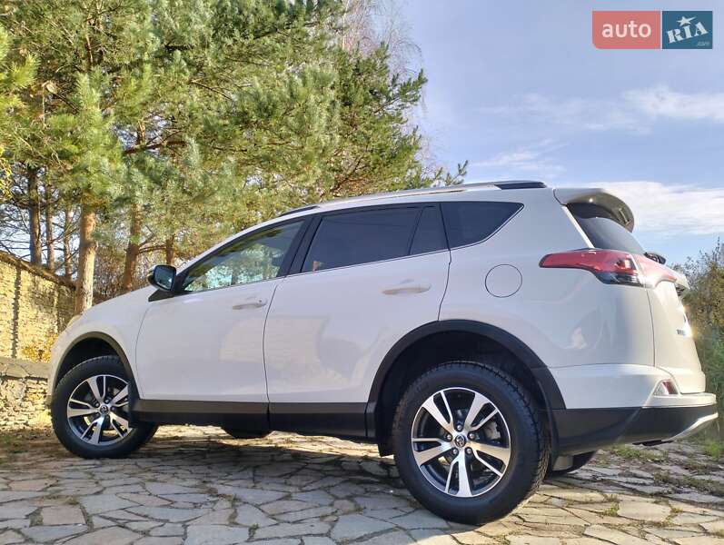 Toyota RAV4 2018