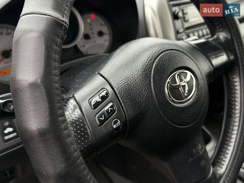 Позашляховик / Кросовер Toyota RAV4 2004 в Одесі фото 16 Позашляховик / Кросовер Toyota RAV4 2004 в Одесі