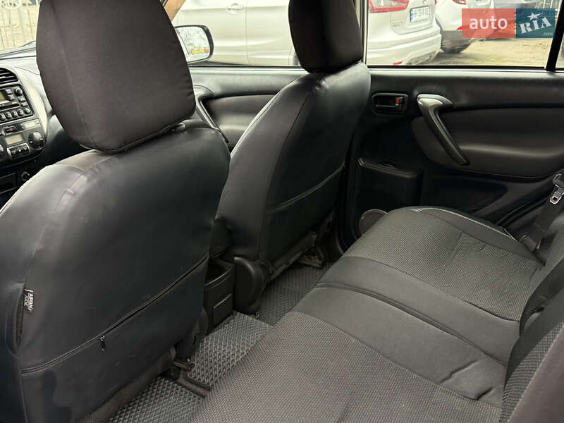 Позашляховик / Кросовер Toyota RAV4 2004 в Одесі фото 22 Позашляховик / Кросовер Toyota RAV4 2004 в Одесі