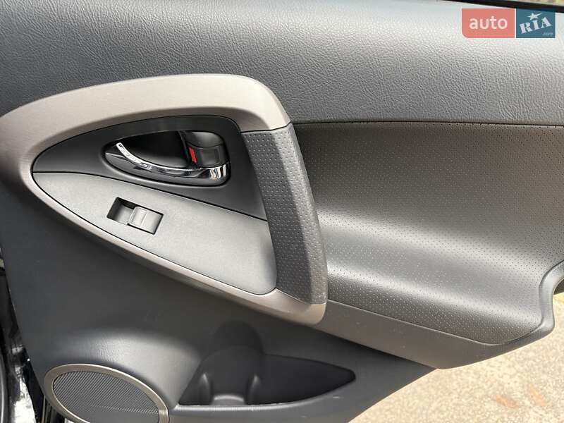 Внедорожник / Кроссовер Toyota RAV4 2008 в Киеве фото 57 Внедорожник / Кроссовер Toyota RAV4 2008 в Киеве