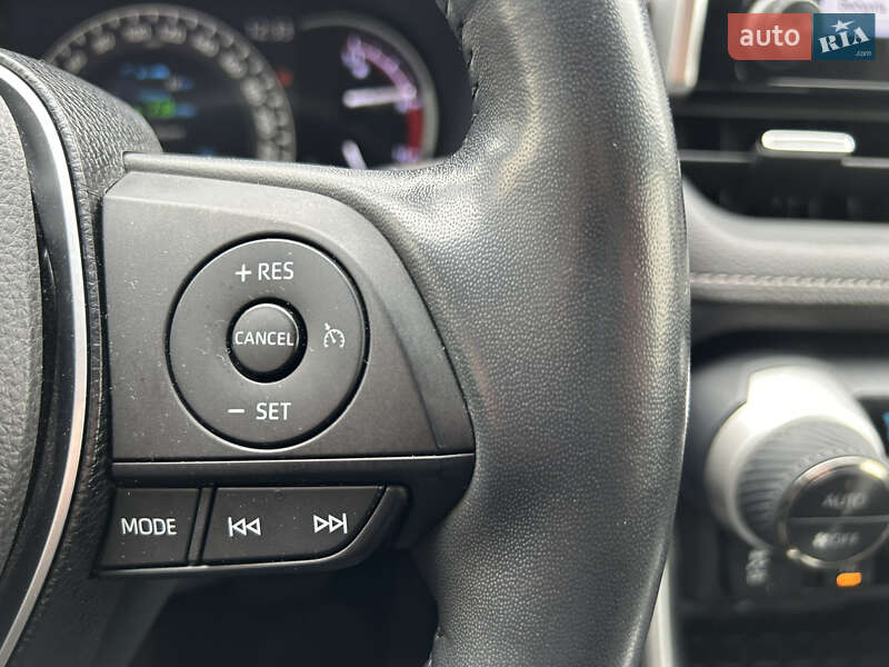 Внедорожник / Кроссовер Toyota RAV4 2019 в Тячеве