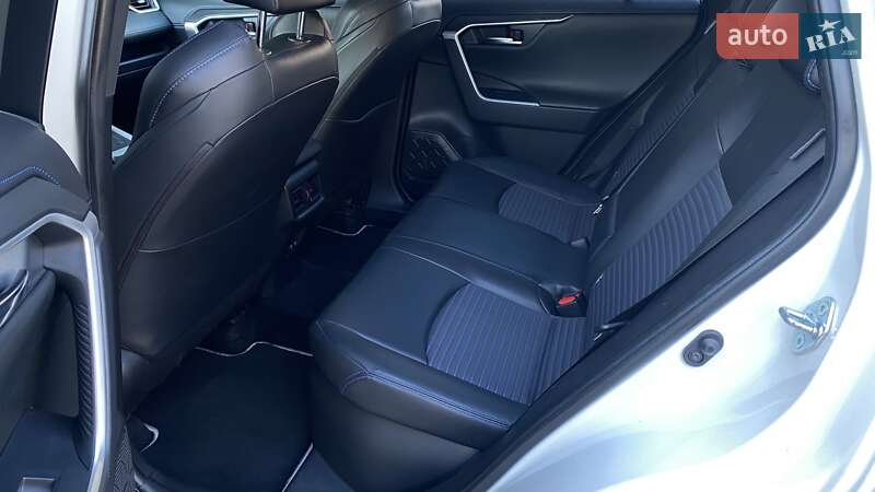 Внедорожник / Кроссовер Toyota RAV4 2020 в Одессе фото 10 Внедорожник / Кроссовер Toyota RAV4 2020 в Одессе