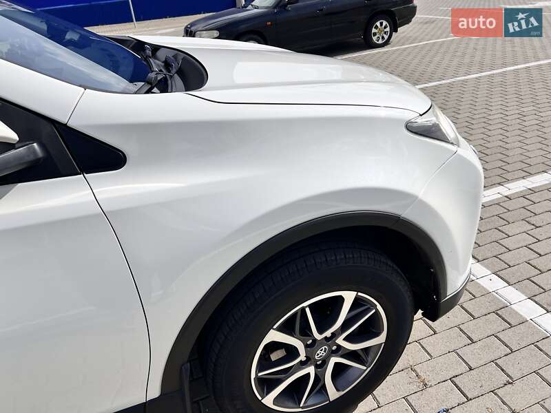 Внедорожник / Кроссовер Toyota RAV4 2018 в Нововолынске фото 33 Внедорожник / Кроссовер Toyota RAV4 2018 в Нововолынске
