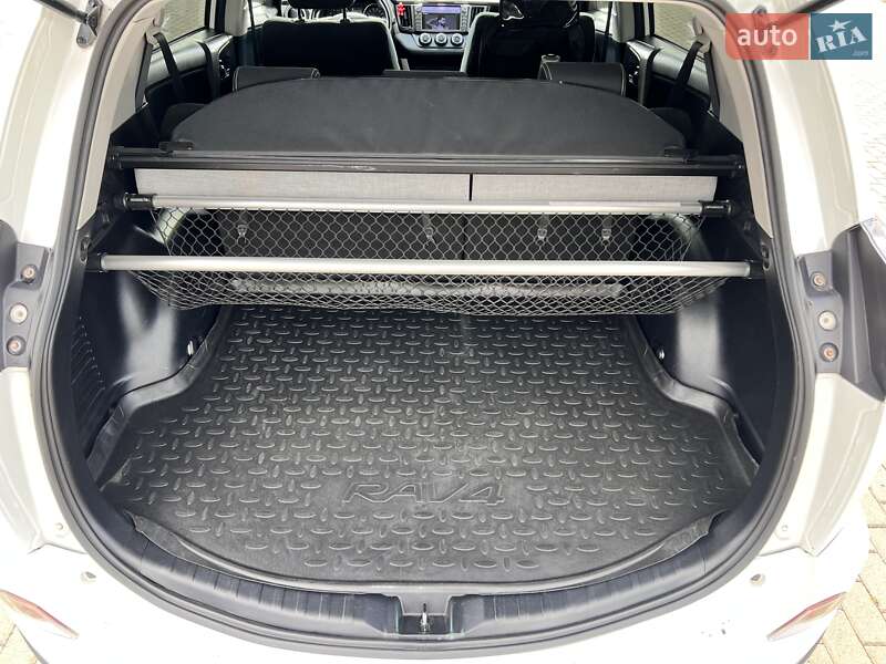 Внедорожник / Кроссовер Toyota RAV4 2018 в Нововолынске фото 55 Внедорожник / Кроссовер Toyota RAV4 2018 в Нововолынске