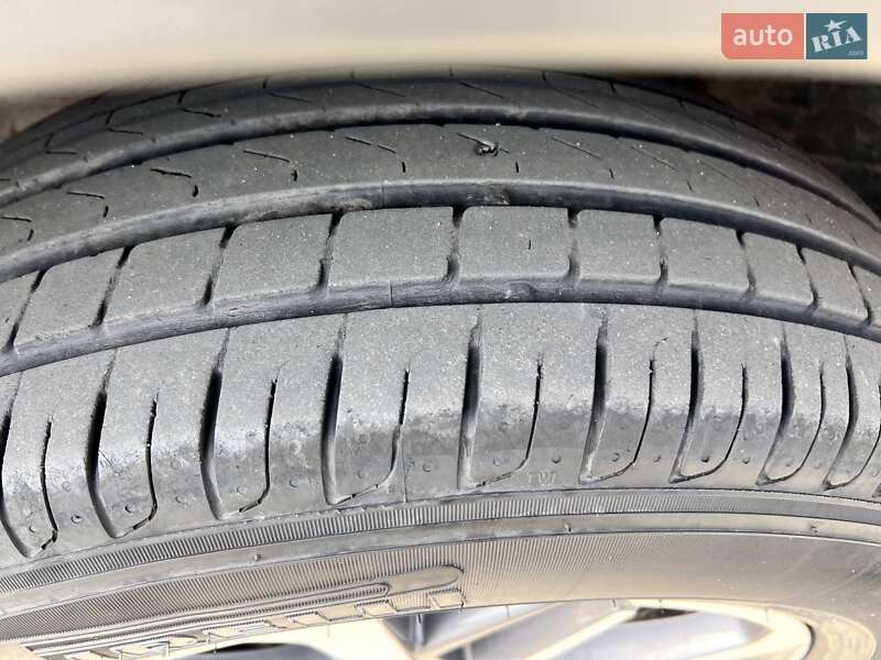 Внедорожник / Кроссовер Toyota RAV4 2018 в Нововолынске фото 114 Внедорожник / Кроссовер Toyota RAV4 2018 в Нововолынске