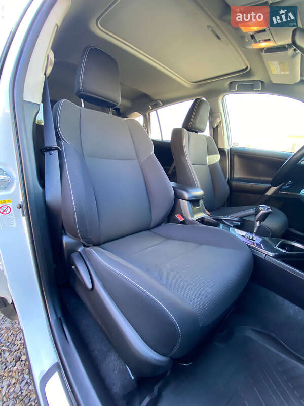 Позашляховик / Кросовер Toyota RAV4 2018 в Івано-Франківську
