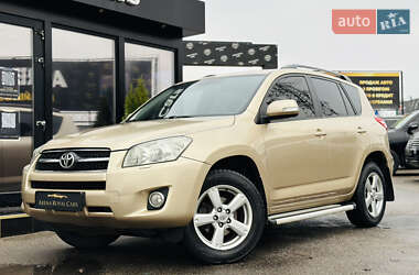 Внедорожник / Кроссовер Toyota RAV4 2009 в Харькове