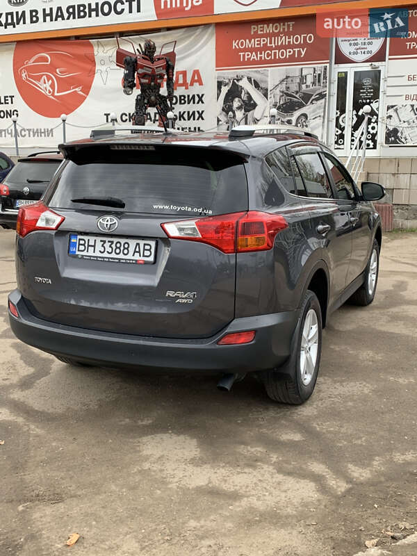 Внедорожник / Кроссовер Toyota RAV4 2013 в Одессе
