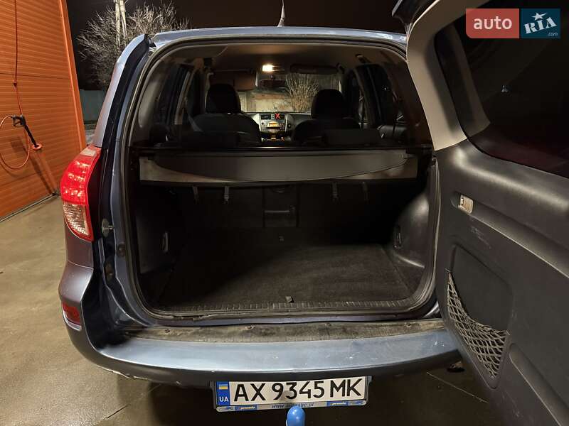 Позашляховик / Кросовер Toyota RAV4 2007 в Харкові