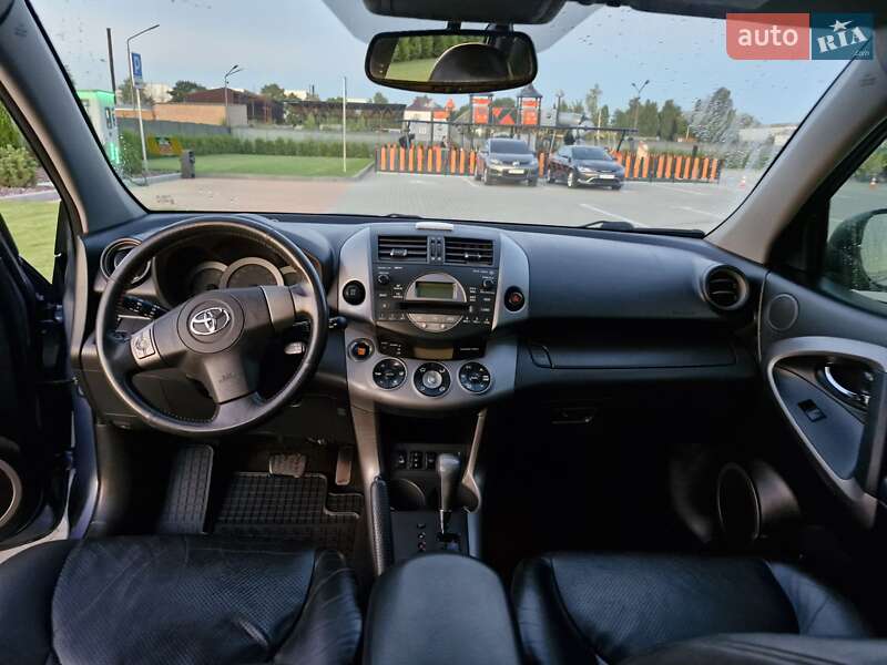 Позашляховик / Кросовер Toyota RAV4 2006 в Вінниці